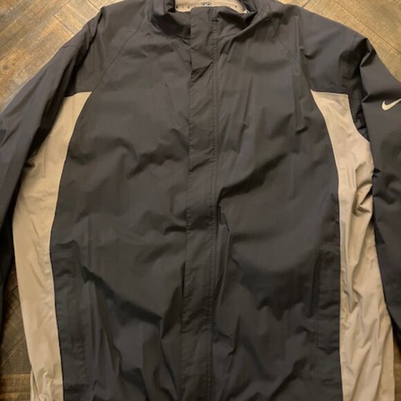 Nike Golf Jacket - Storm Fit - Picture 3 of 7
